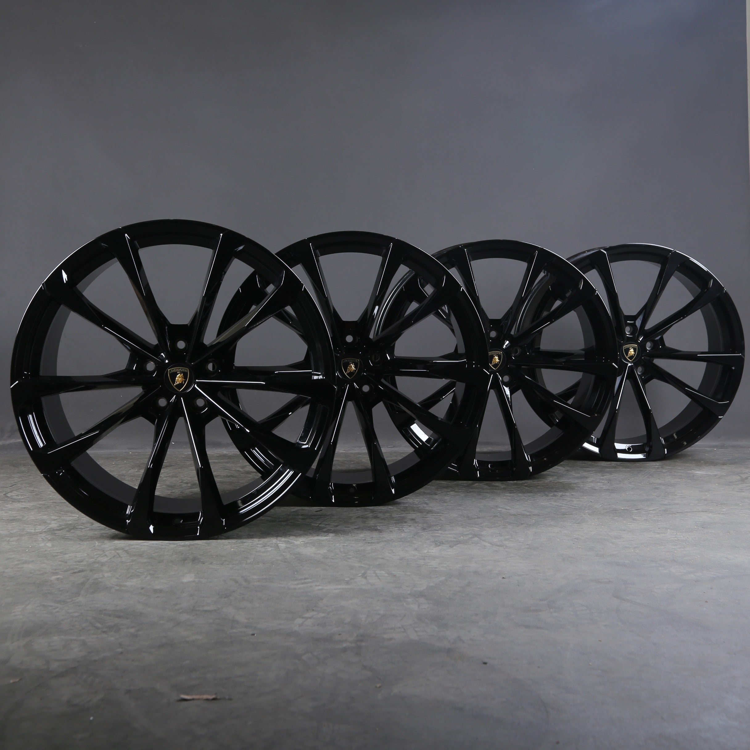 22-inch original Lamborghini Urus S AURIGA 4ML601025R 4ML601025S